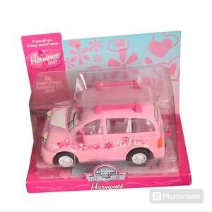 2010 Chevron Cars Harmonee breast cancer awareness car in box